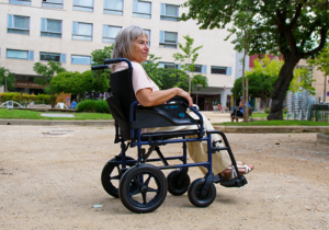 Productos Ortopédicos y Envejecimiento: Manteniendo la Movilidad y la Autonomía