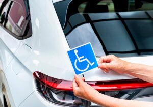 ¿Cuáles son las ventajas y permisos necesarios de los vehículos para personas con movilidad reducida?