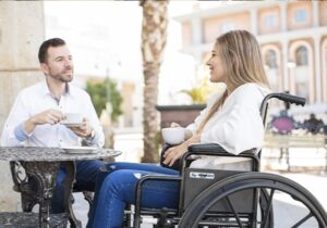 Consejos generales a la hora de establecer conversaciones con personas con discapacidad