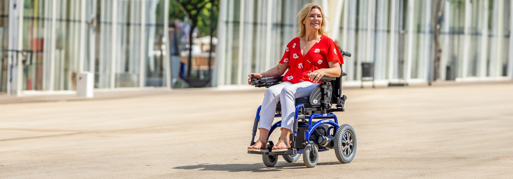 silla-de-ruedas-electrica-mykonos-II-totalcare-foto_modelo-1