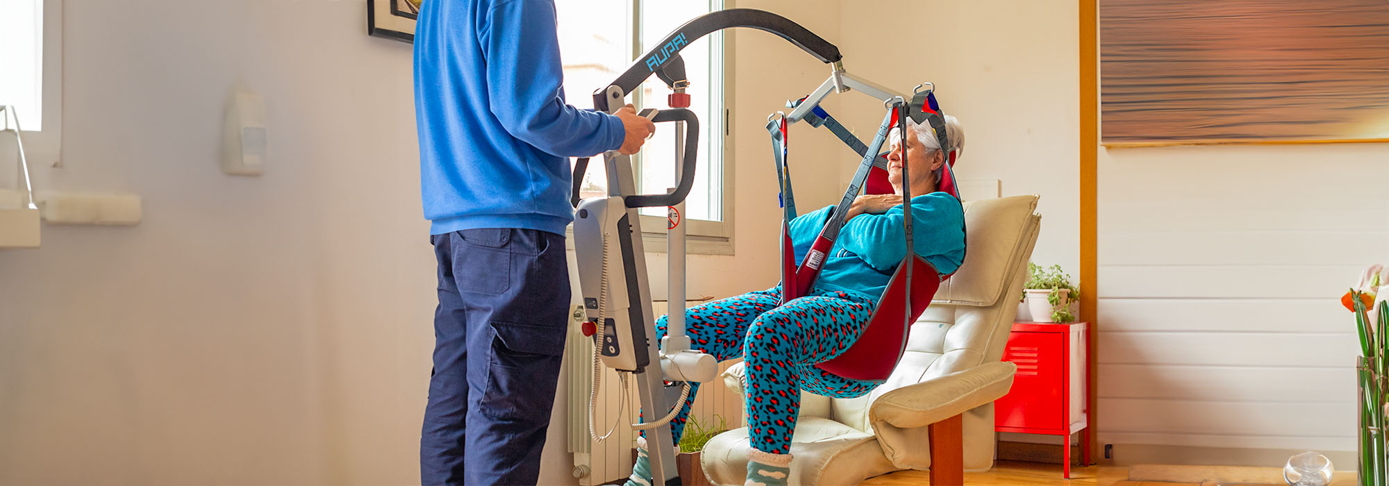 grua-aupa-totalcare_foto_modelo-1